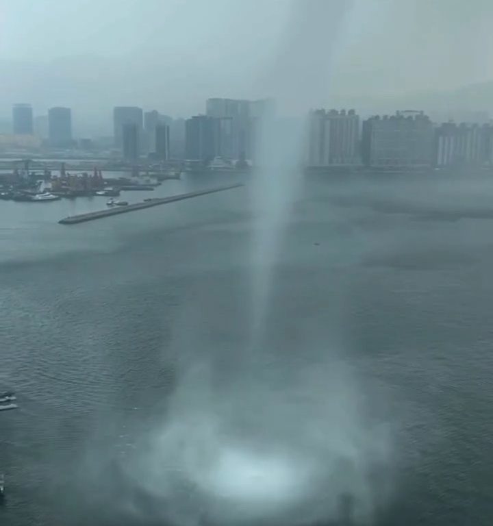 Waterspout erschüttert Hongkong, das hat es seit 1959 nicht mehr gegeben