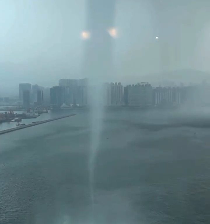 Waterspout erschüttert Hongkong, das hat es seit 1959 nicht mehr gegeben