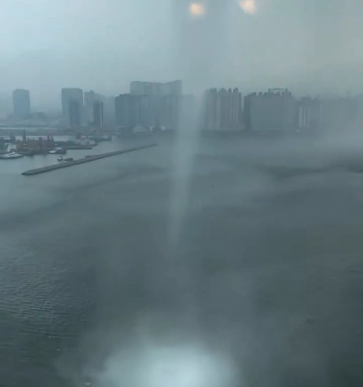 Waterspout erschüttert Hongkong, das hat es seit 1959 nicht mehr gegeben