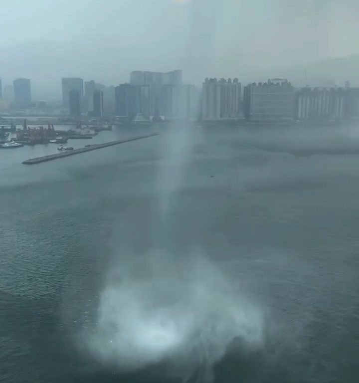 Waterspout erschüttert Hongkong, das hat es seit 1959 nicht mehr gegeben