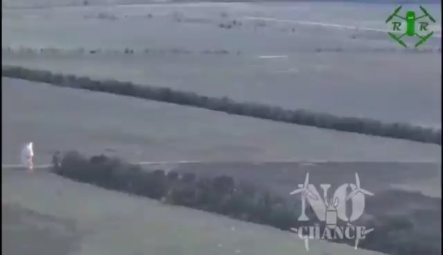 Ucraina, truppe russe carbonizzate col drone lanciafiamme: video shock