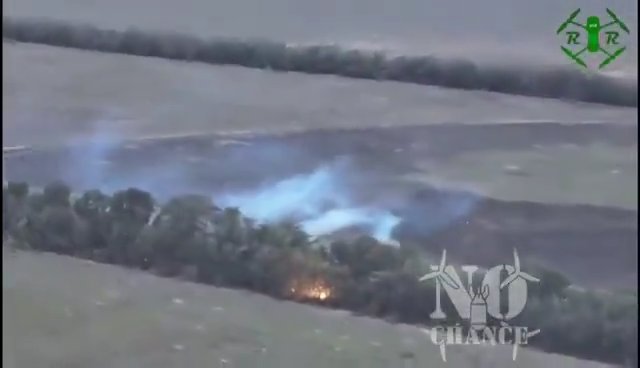 Ucrania y tropas rusas carbonizadas por un dron lanzallamas: vídeo impactante