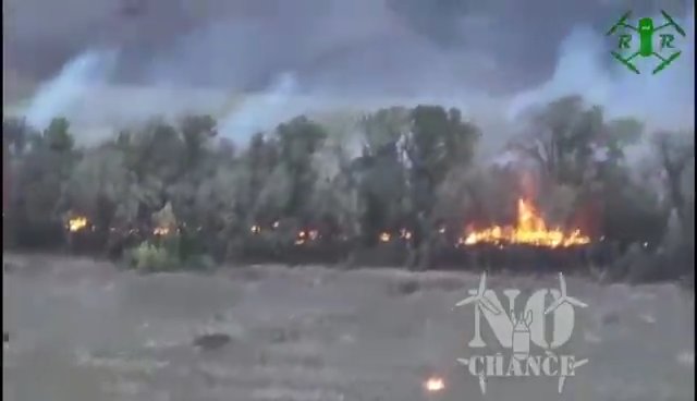 Ucrania y tropas rusas carbonizadas por un dron lanzallamas: vídeo impactante