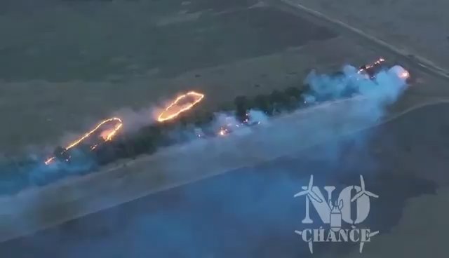 Ucrania y tropas rusas carbonizadas por un dron lanzallamas: vídeo impactante