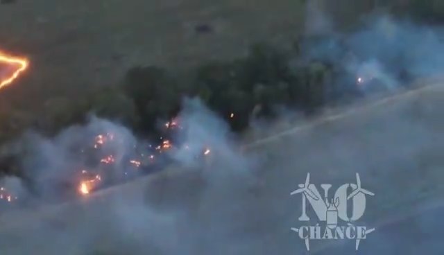 Ucraina, truppe russe carbonizzate col drone lanciafiamme: video shock