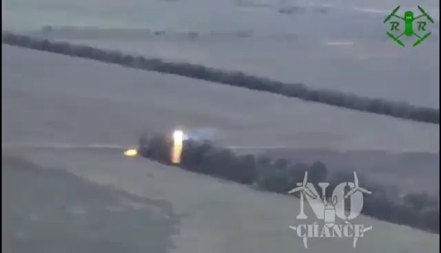 Ukraine et troupes russes carbonisées par un drone lance-flammes : vidéo choquante