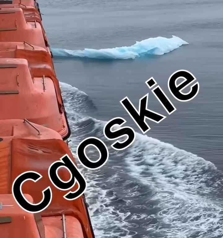 Riesgo de Titanic para crucero, iceberg contra casco: terror a bordo