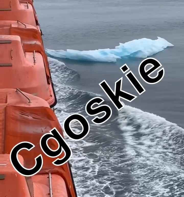 Riesgo de Titanic para crucero, iceberg contra casco: terror a bordo