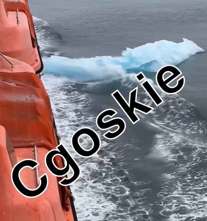 Risque titanesque pour bateau de croisière, iceberg contre coque : terreur à bord