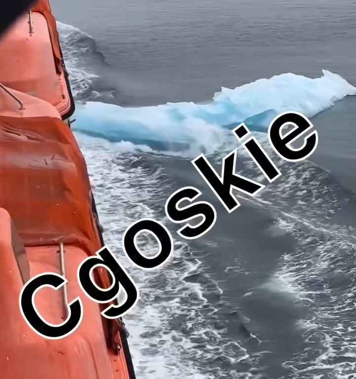 Riesgo de Titanic para crucero, iceberg contra casco: terror a bordo