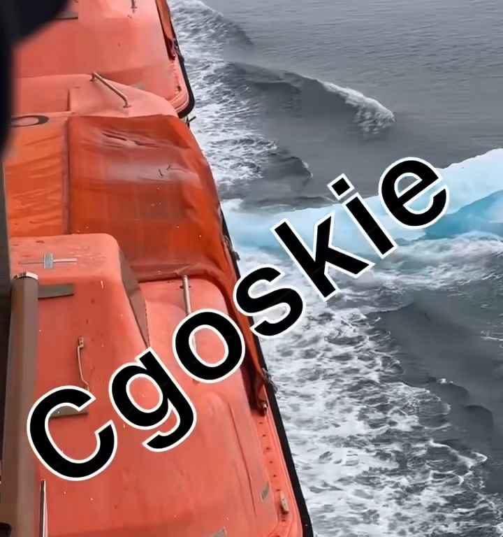 Risque titanesque pour bateau de croisière, iceberg contre coque : terreur à bord