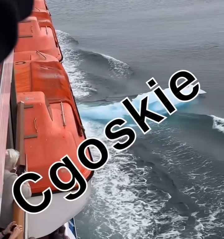 Riesgo de Titanic para crucero, iceberg contra casco: terror a bordo