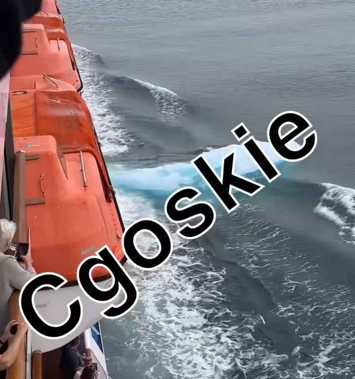 Riesgo de Titanic para crucero, iceberg contra casco: terror a bordo