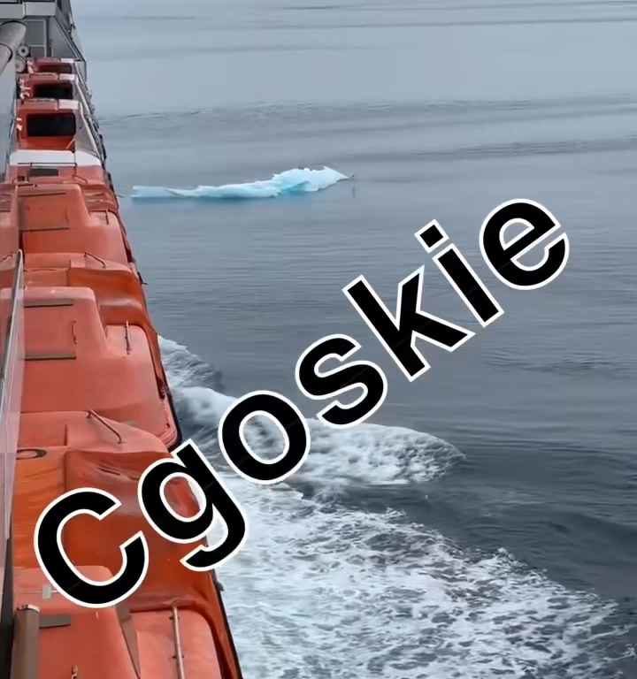 Riesgo de Titanic para crucero, iceberg contra casco: terror a bordo