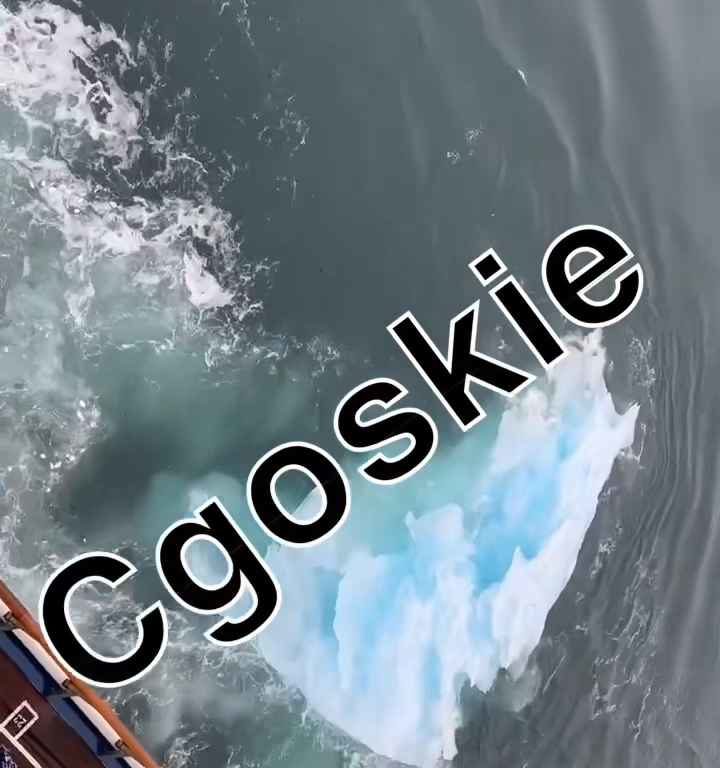 Risque titanesque pour bateau de croisière, iceberg contre coque : terreur à bord