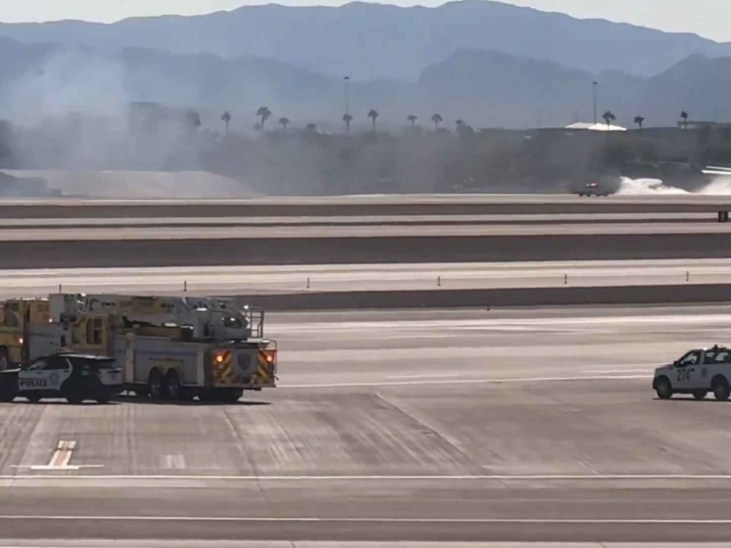 Aereo atterra con motore in fiamme panico a bordo ma nessun ferito