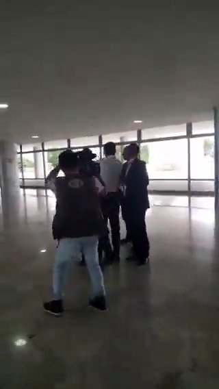 Brasil, una mujer desnuda irrumpe en el palacio presidencial para ver a Lula: arrestado