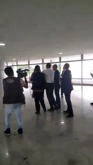 Brasil, una mujer desnuda irrumpe en el palacio presidencial para ver a Lula: arrestado