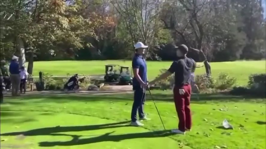 Golfista golpea a su oponente: arrestado