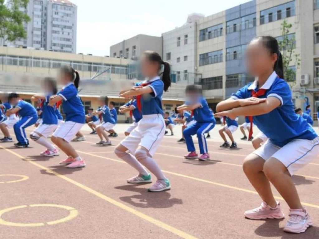 Enfants punis par le professeur de 300 squats : hospitalisés avec des muscles déchirés