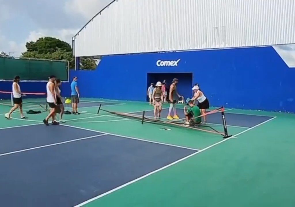 Juego de Pickleball termina en patadas en la cara: el brutal video viral