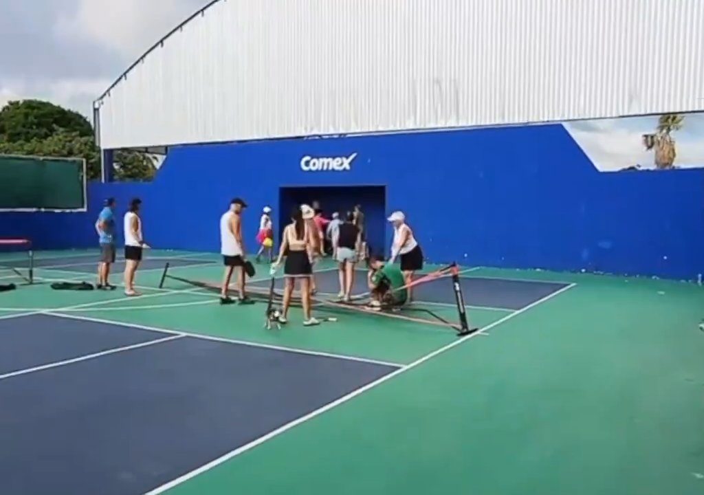 Juego de Pickleball termina en patadas en la cara: el brutal video viral