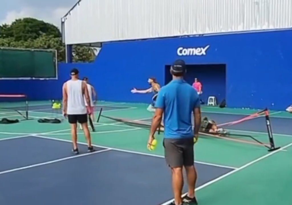 Juego de Pickleball termina en patadas en la cara: el brutal video viral