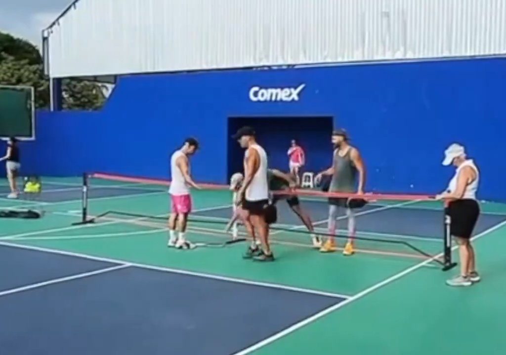 Juego de Pickleball termina en patadas en la cara: el brutal video viral