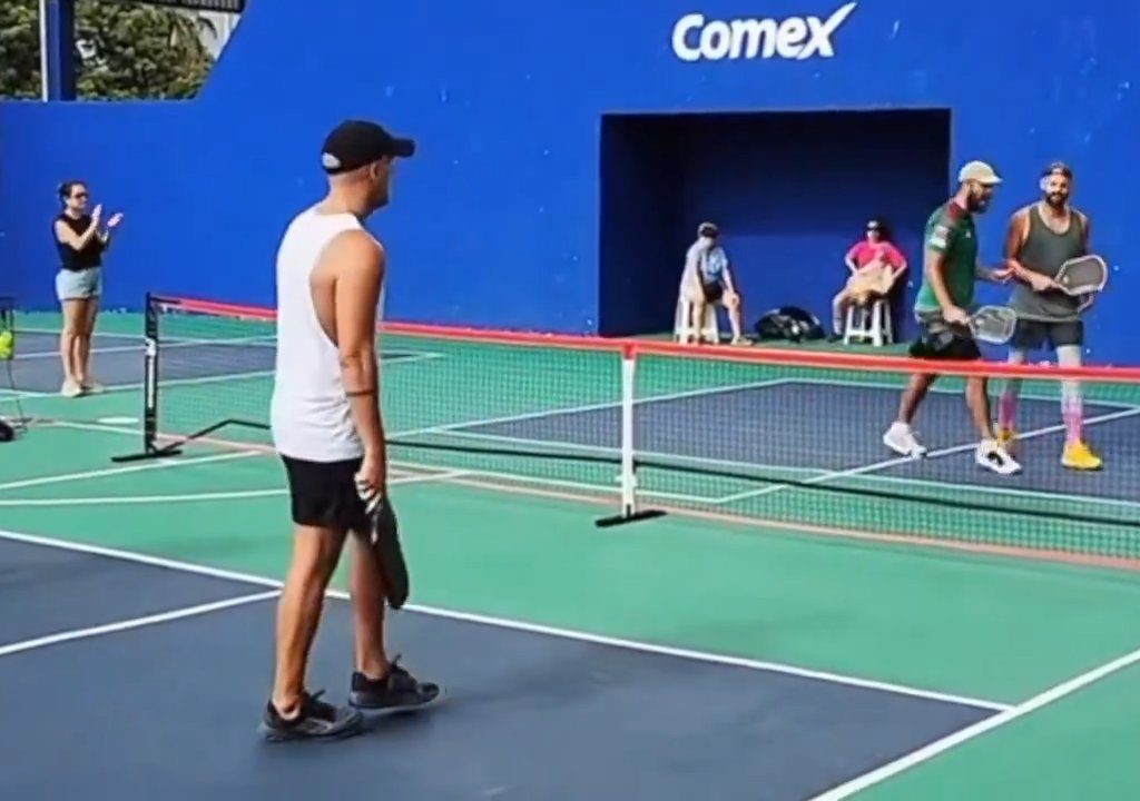 Juego de Pickleball termina en patadas en la cara: el brutal video viral