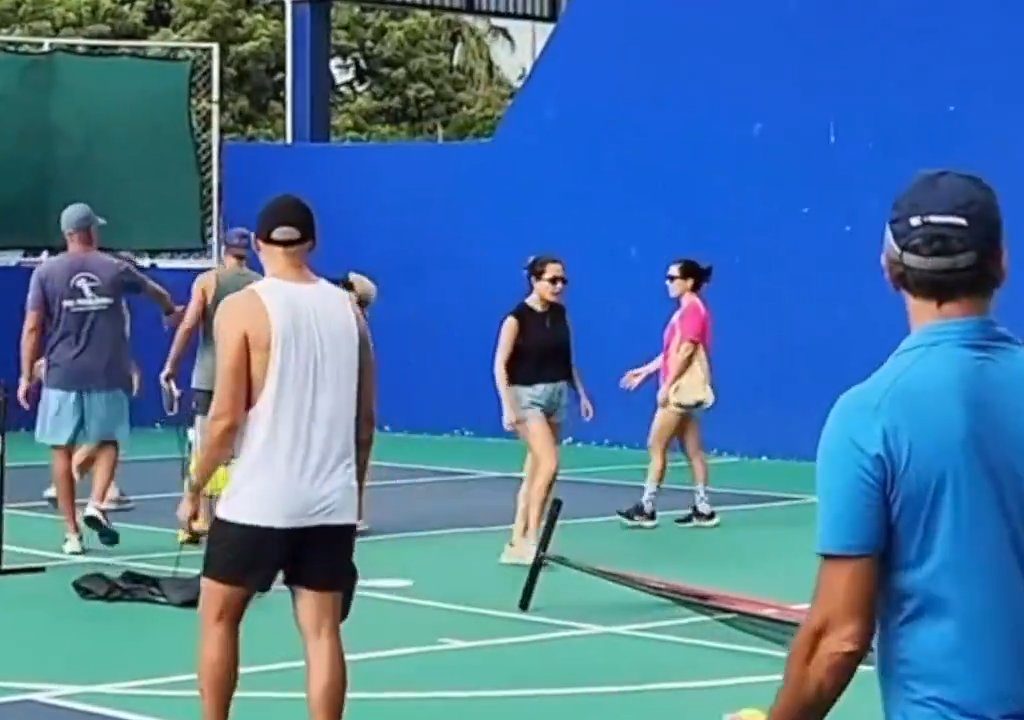 Juego de Pickleball termina en patadas en la cara: el brutal video viral