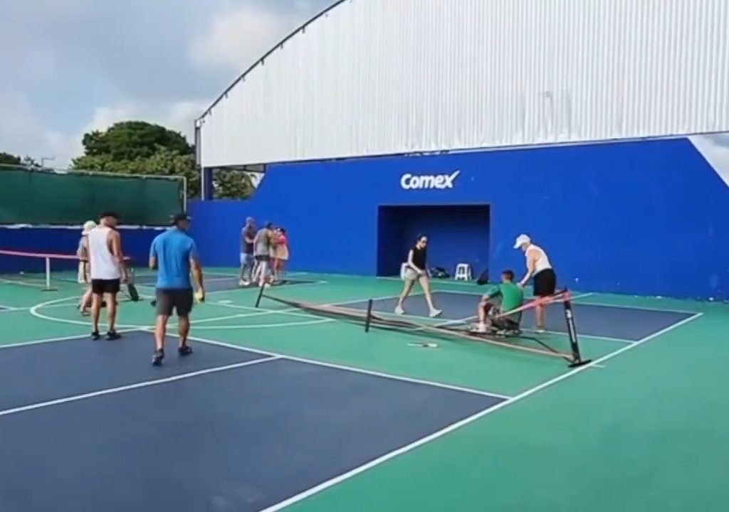 Juego de Pickleball termina en patadas en la cara: el brutal video viral