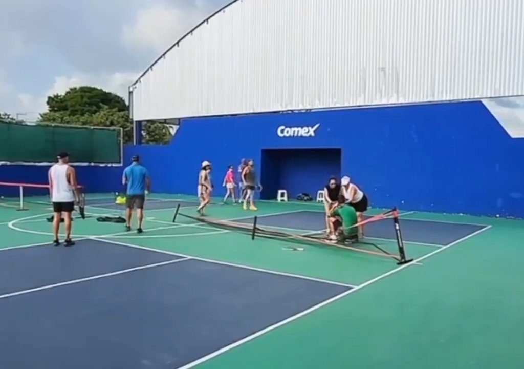 Juego de Pickleball termina en patadas en la cara: el brutal video viral