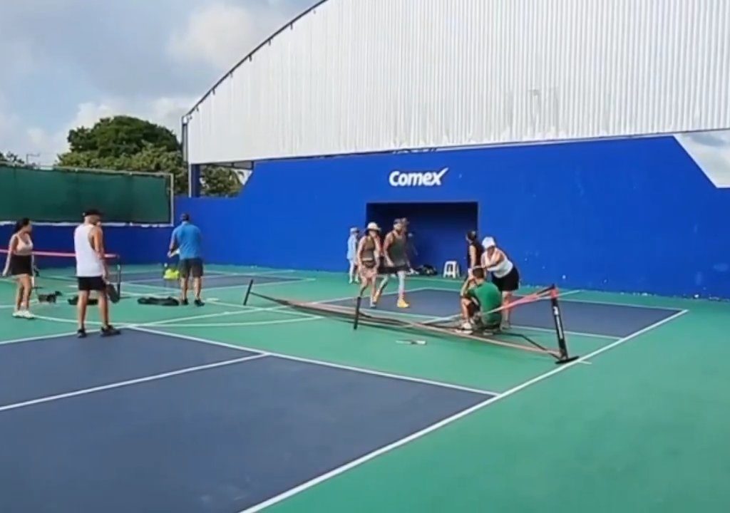 Juego de Pickleball termina en patadas en la cara: el brutal video viral