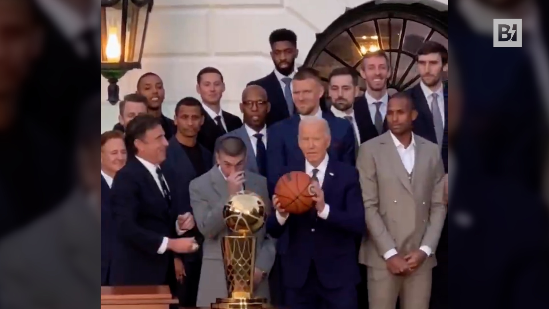 Biden celebra i Boston Celtics alla Casa Bianca