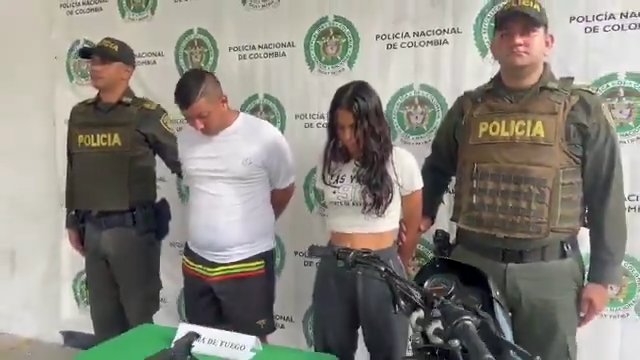 Arrestata "Bambola" la sexy killer dei narcos colombiani: tra le vittime anche un suo ex