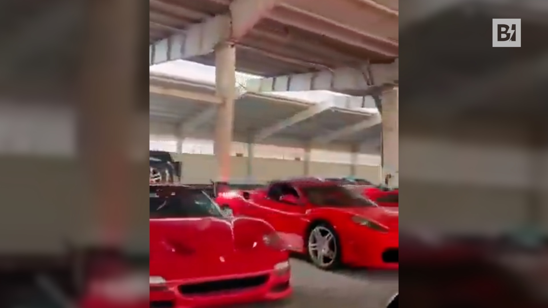 Lamborghini, Audi, Ferrari: il garage di lusso di…