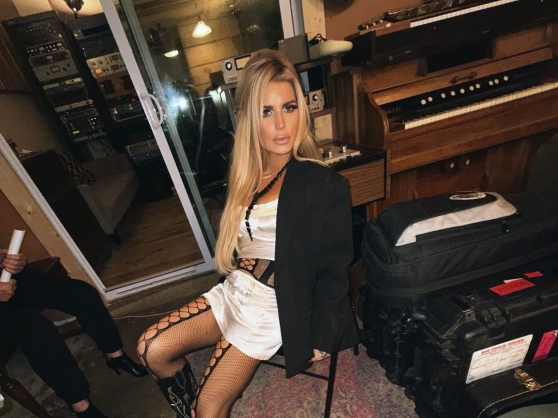 Jessica Simpson revient en studio après 14 ans mais est méconnaissable