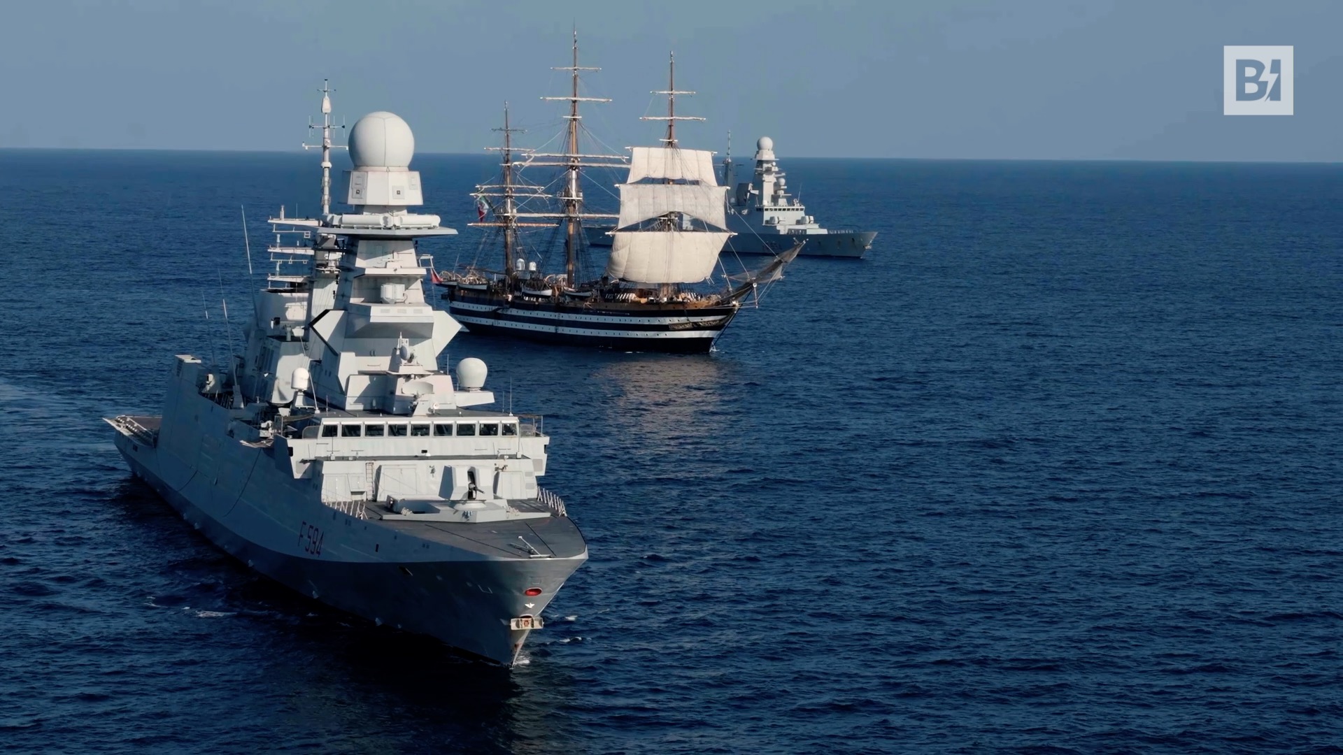 El barco Amerigo Vespucci llegó a Yeddah el sábado…