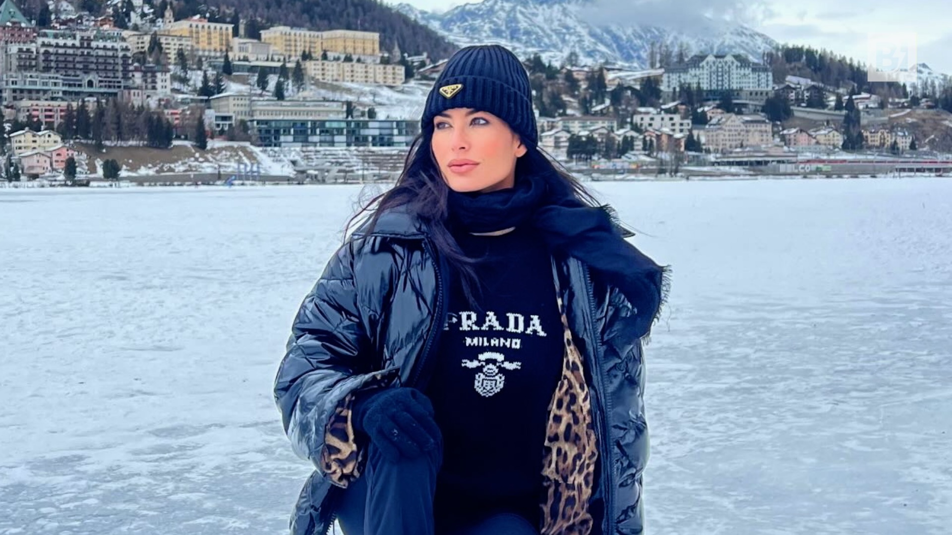 Elisabetta Gregoraci en St. Moritz, la aventura en trineo…