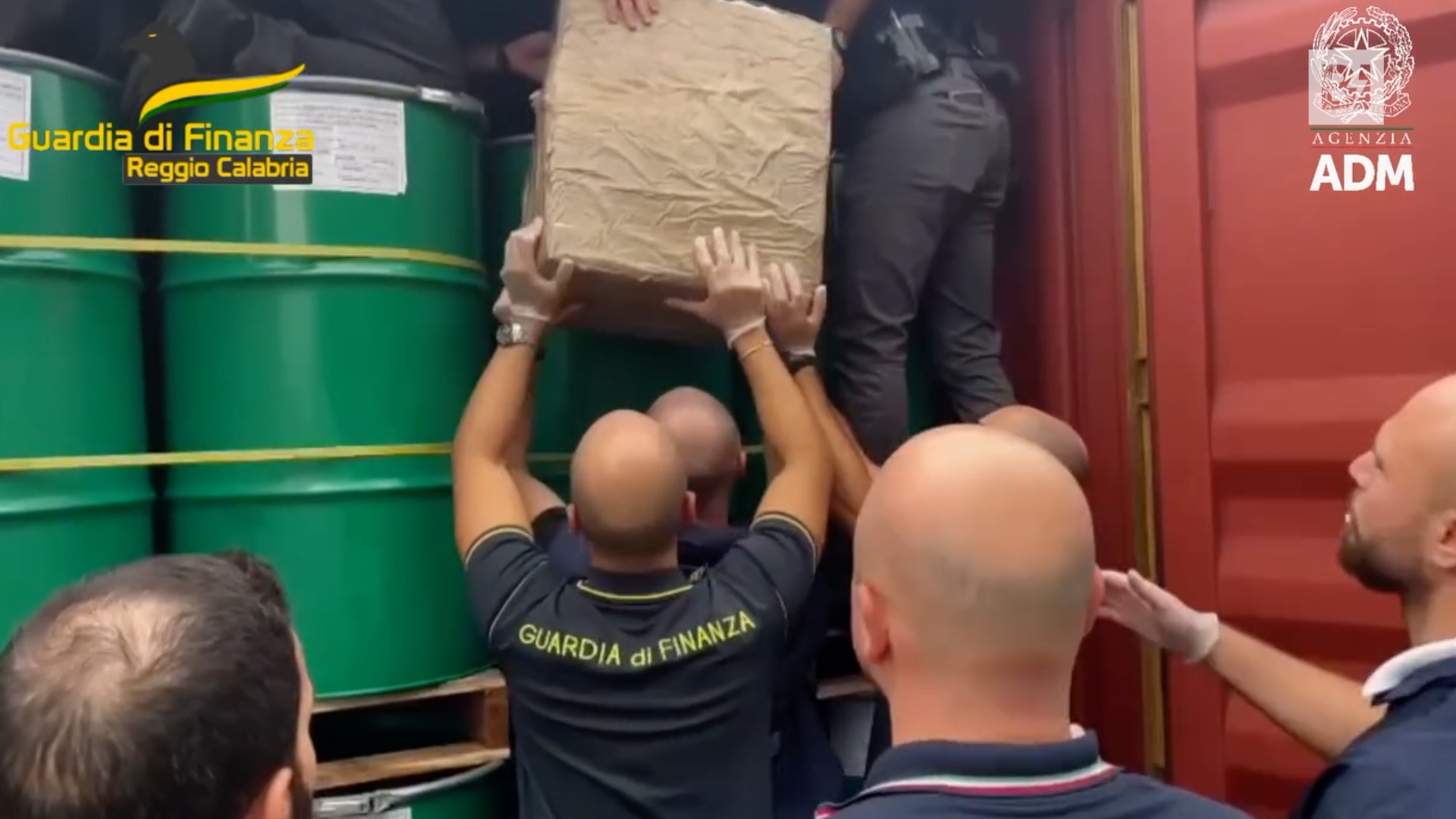 Reggio Calabria, 27 kg de cocaína incautados: drogas…