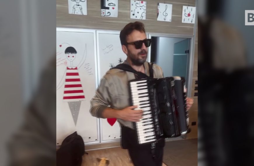 Cesare Cremonini « accorde » les instruments en vue de…