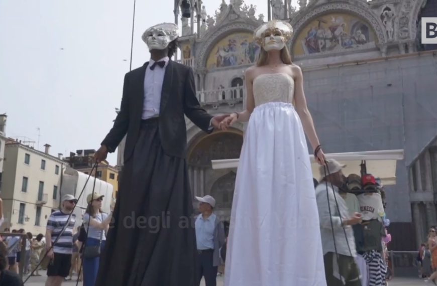 Venedig, Proteste auf dem Markusplatz gegen…