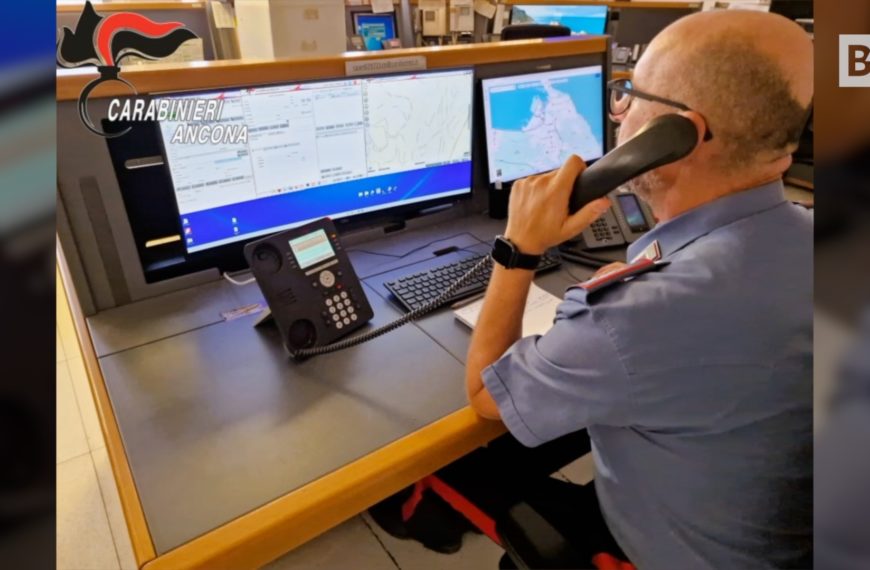 Er gibt sich als Marschall der Carabinieri aus, ein Pfleger vereitelt...