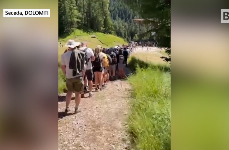 Overtourism: Die endlosen Warteschlangen in Gröden für…