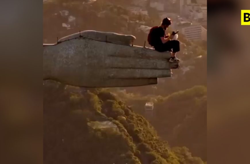 Rio de Janeiro, ils montent au Christ Rédempteur et…