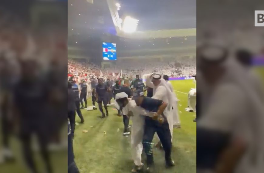 Burlas tras la victoria, pelea en el campo entre…