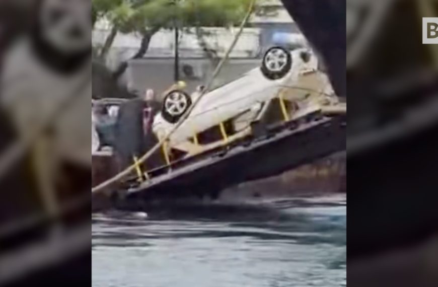 Miedo en Procida: un coche vuelca mientras baja…