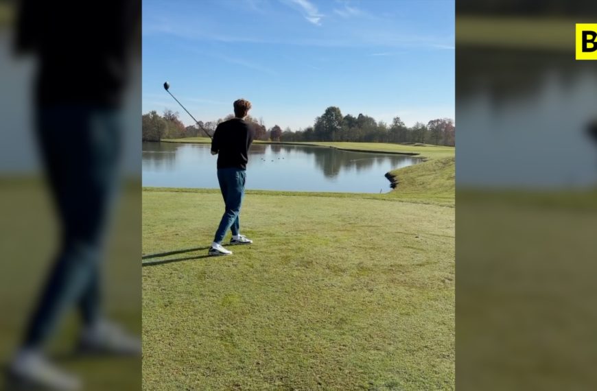 Sinner si rilassa sul green: giornata di golf…