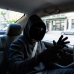 Il utilisait un taxi pour commettre des vols : a rapporté un homme de 24 ans